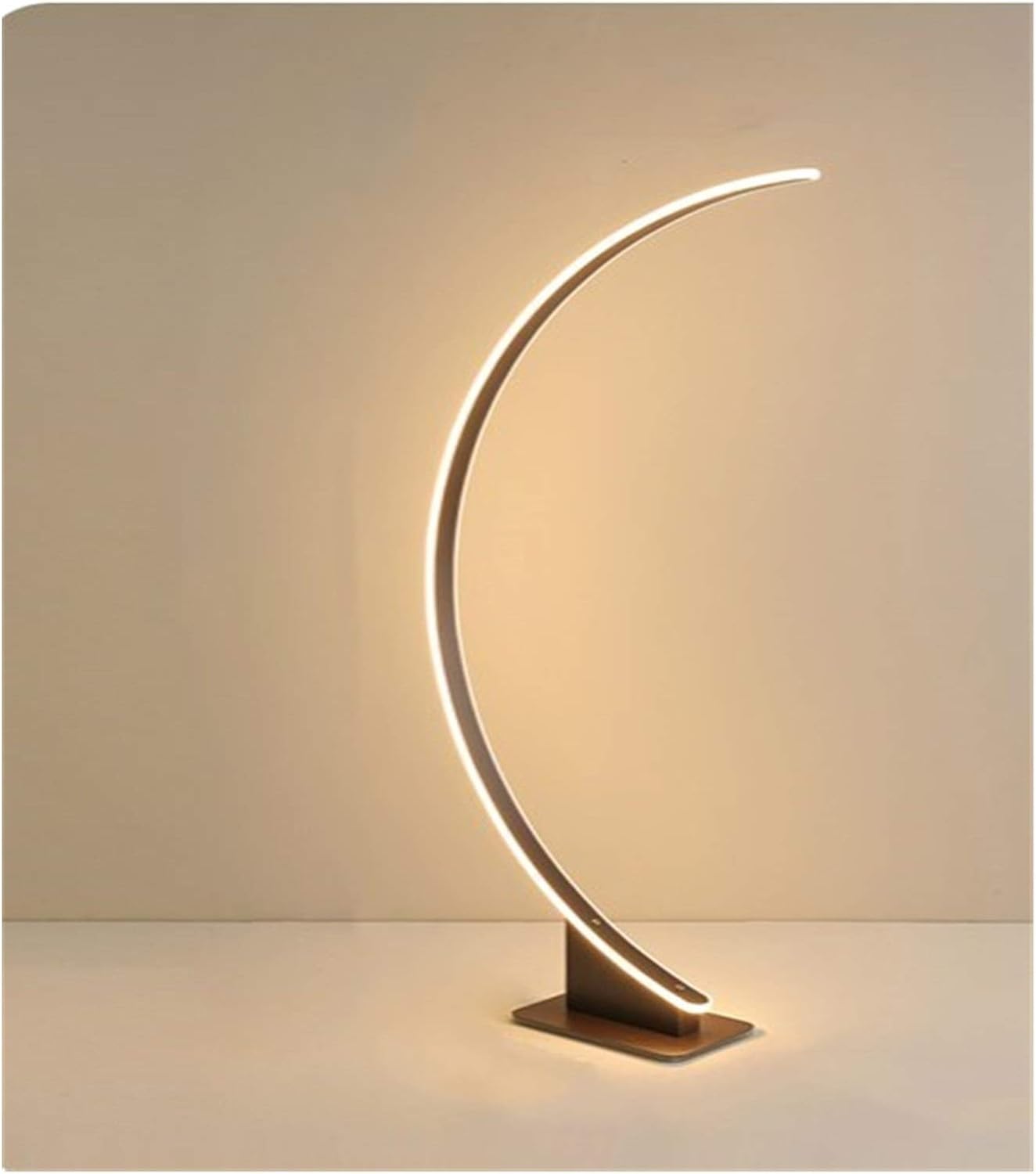 Lampadaire Curve demi cercle en noir à Led