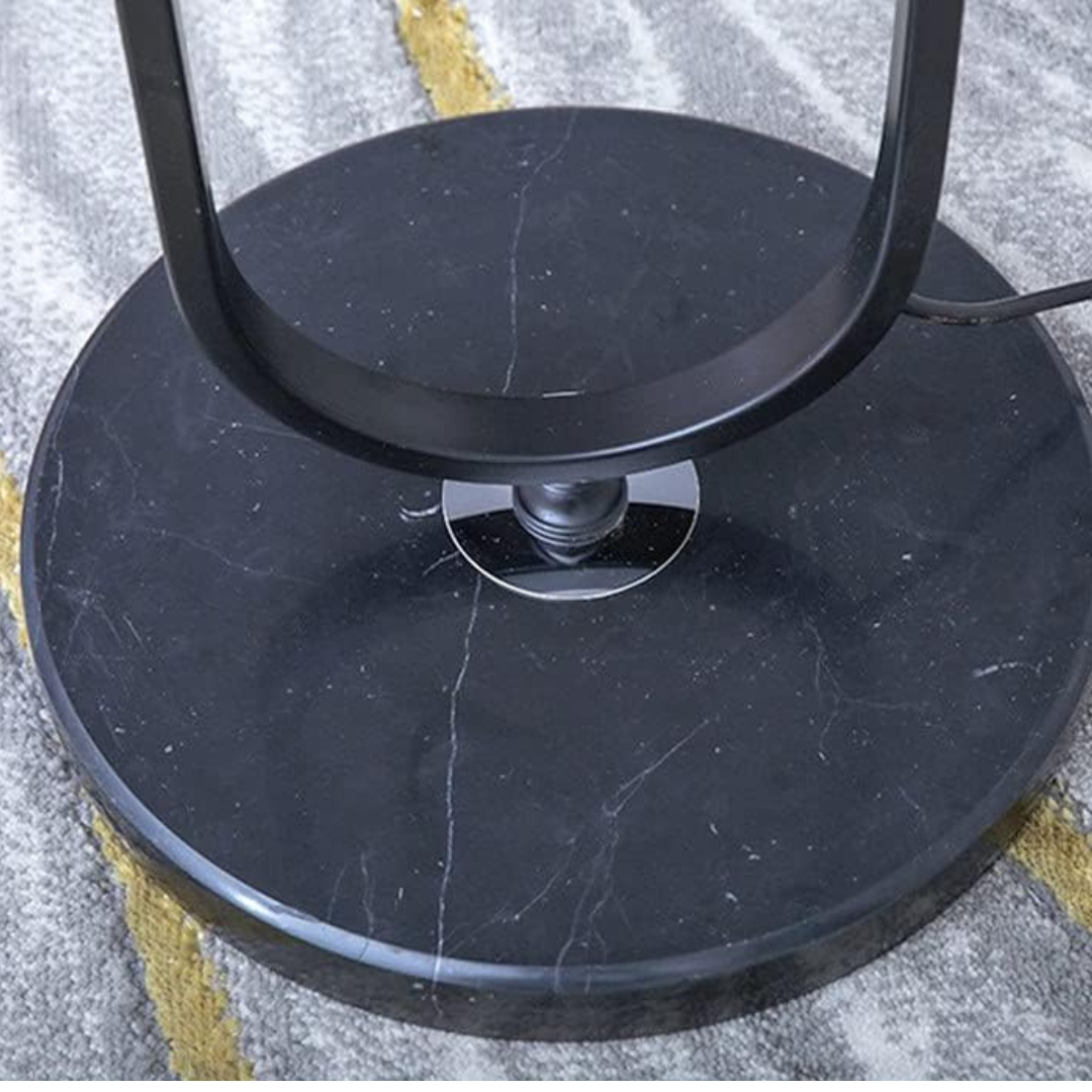 Lampadaire Sélian à LED incurvé avec support en marbre
