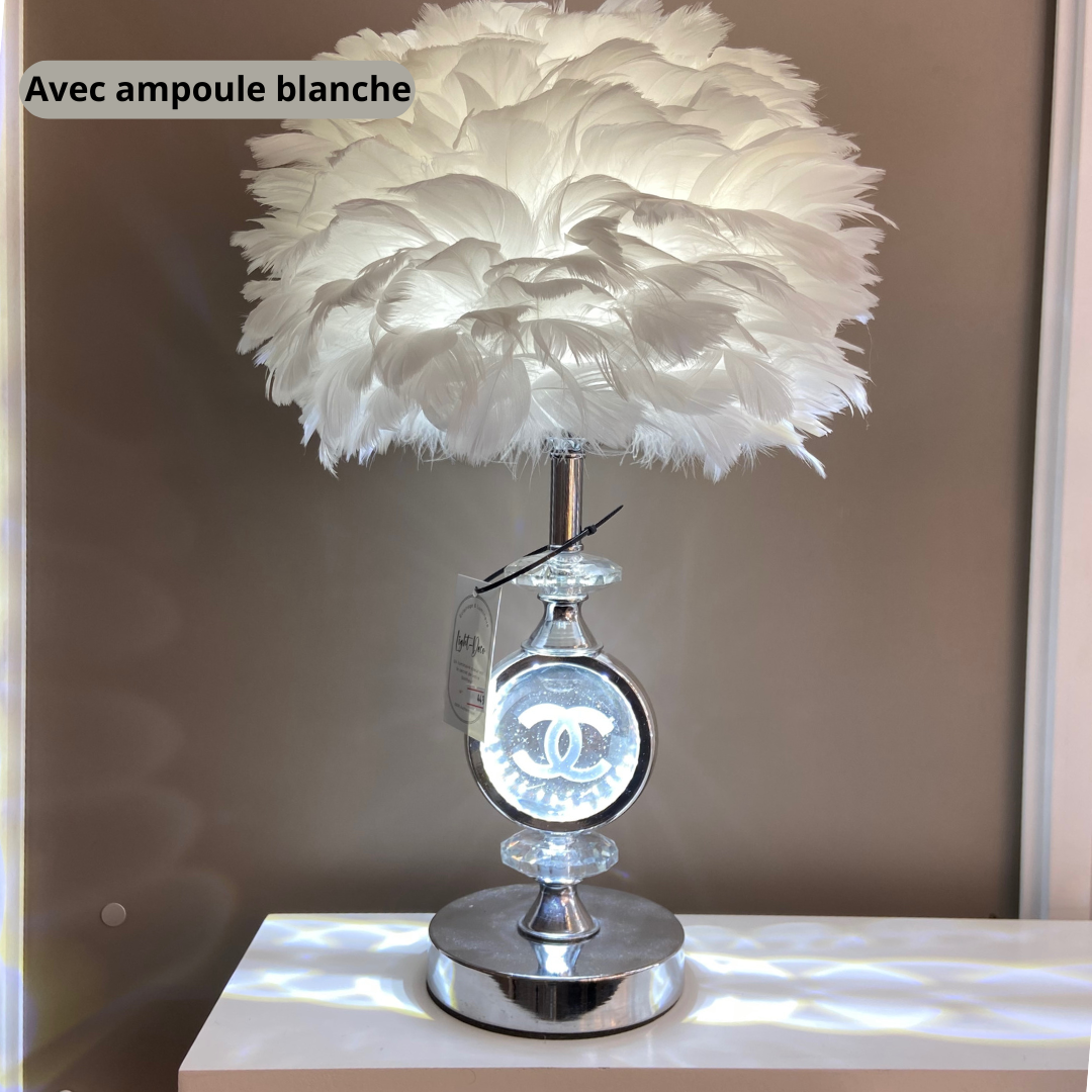 Abat-jour de chevet Channel décorative au style plume blanche