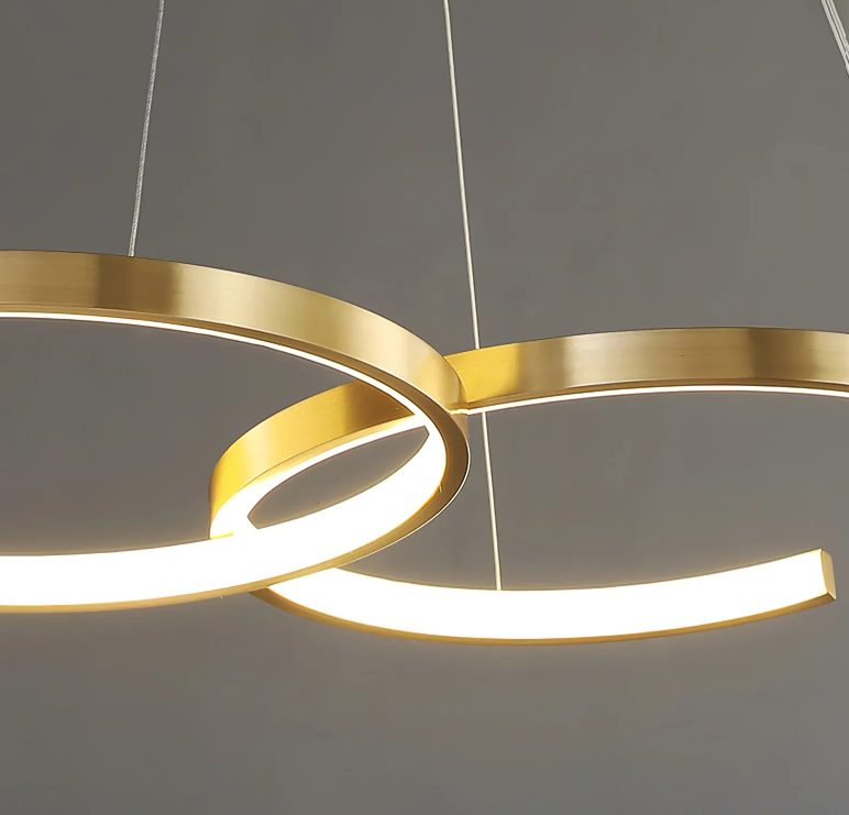 Suspension Channel laiton acrylique moderne