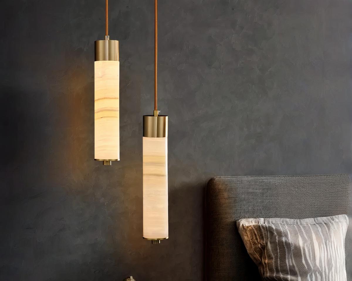 Suspension Naty en marbre naturel au design moderne