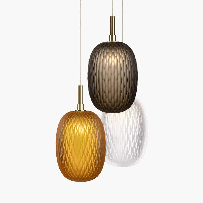 Suspension Targaryen en verre au design moderne