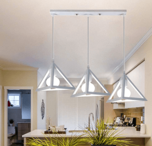 Trois suspensions All White blanches triangulaires - Light Deco